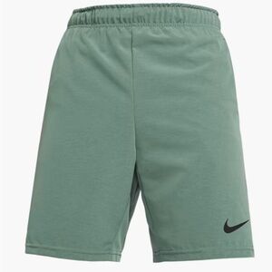 Nike Men’s Flex 2.0 Shorts in Sequoia Green/Black  Size M EUC